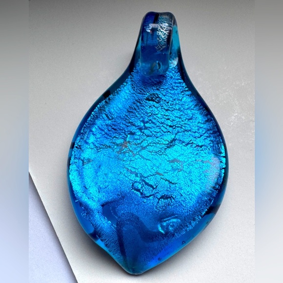 💙✨ One-of-a-Kind Murano Glass Leaf Pendant – Aqua, Silver & Black Swirls ✨💙 - Picture 14 of 14